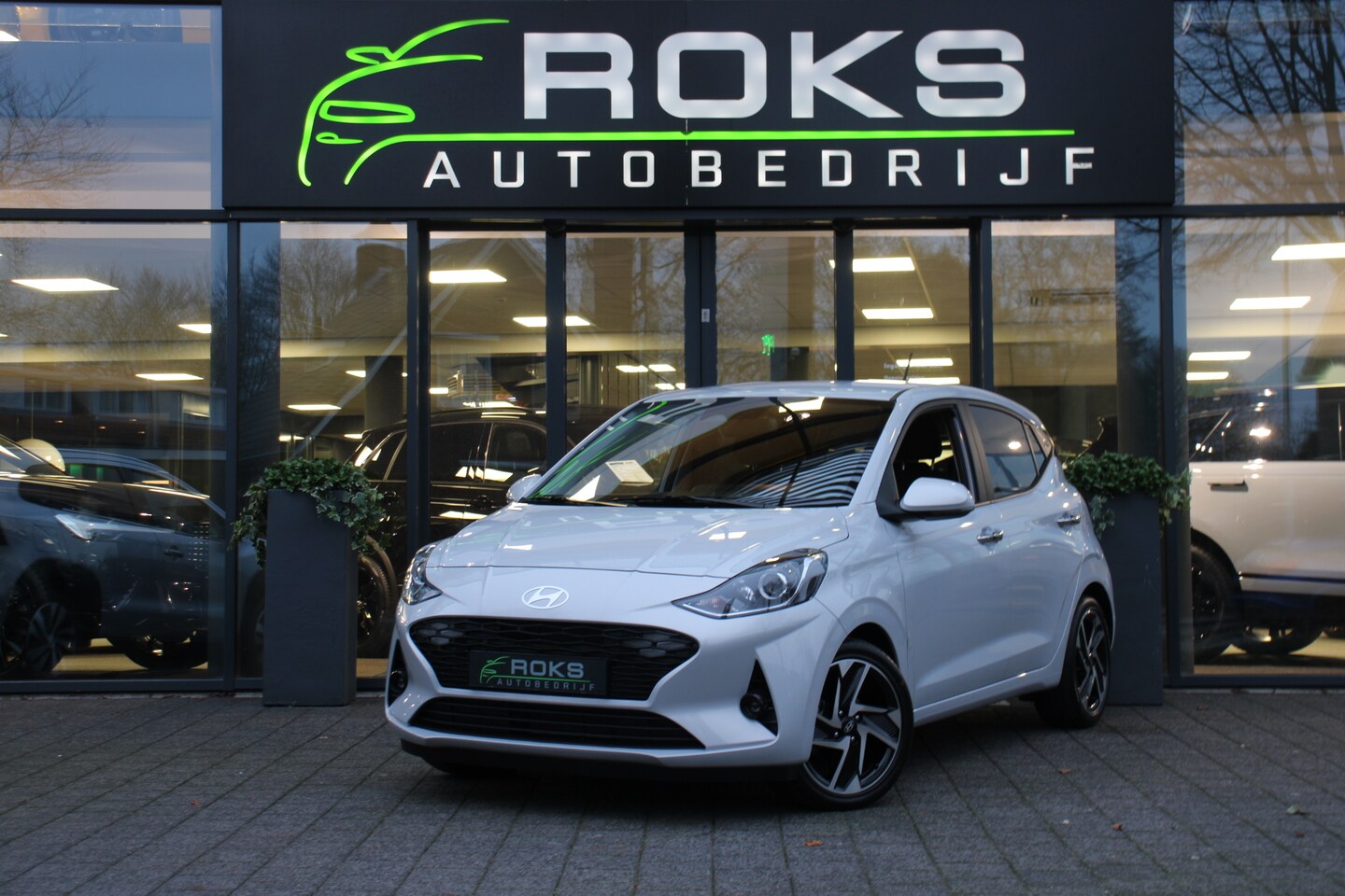 Hyundai i10 - 1.0 Premium 5-zits Automaat - AutoWereld.nl