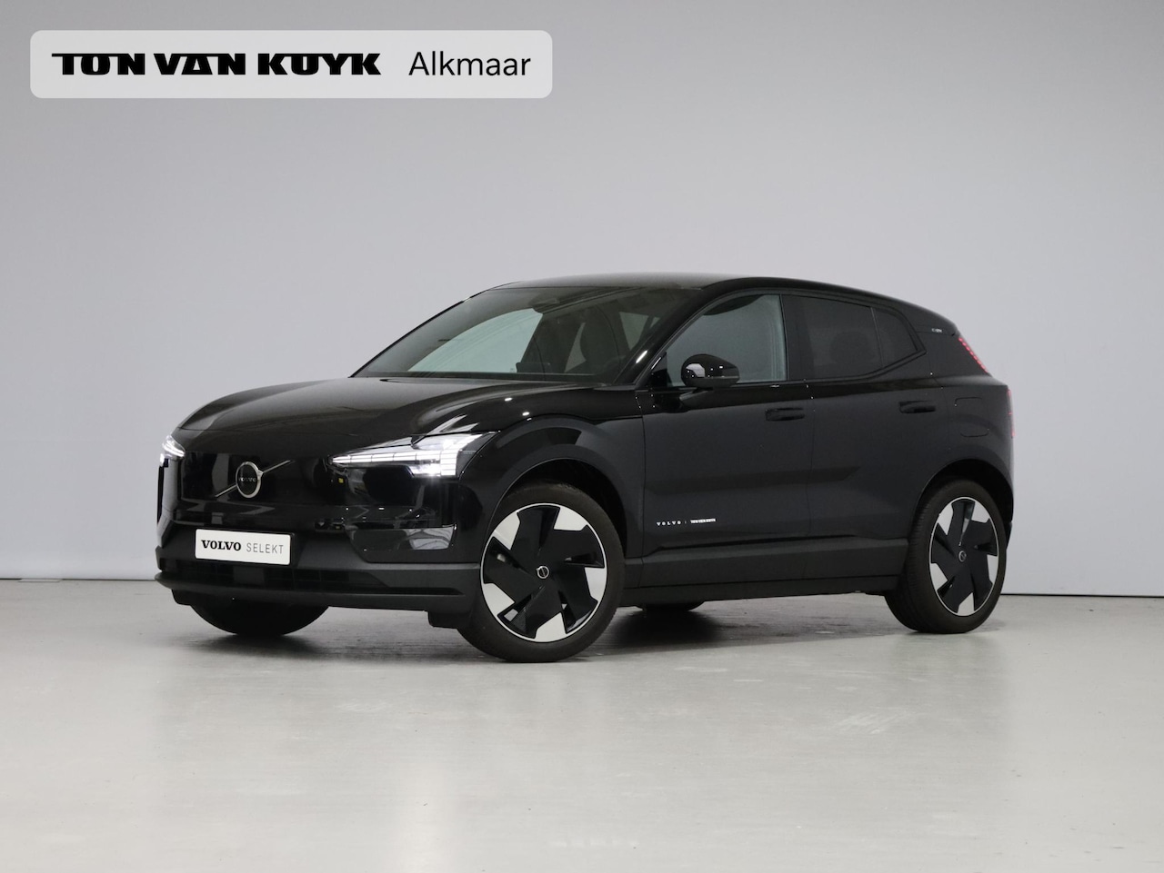 Volvo EX30 - Single Motor Extended Range Plus 69 kWh / Climate Pack / Extra Getint Glas / 20" Wielen / - AutoWereld.nl