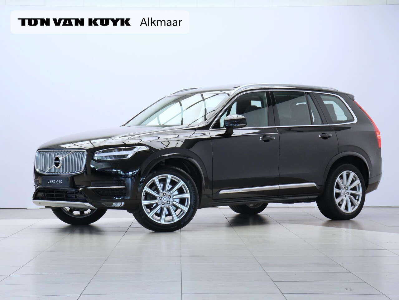 Volvo XC90 - T5 AWD Automaat Inscription / Pan. dak / Trekhaak / Gevent. stoelen / Head up displ. / Sto - AutoWereld.nl