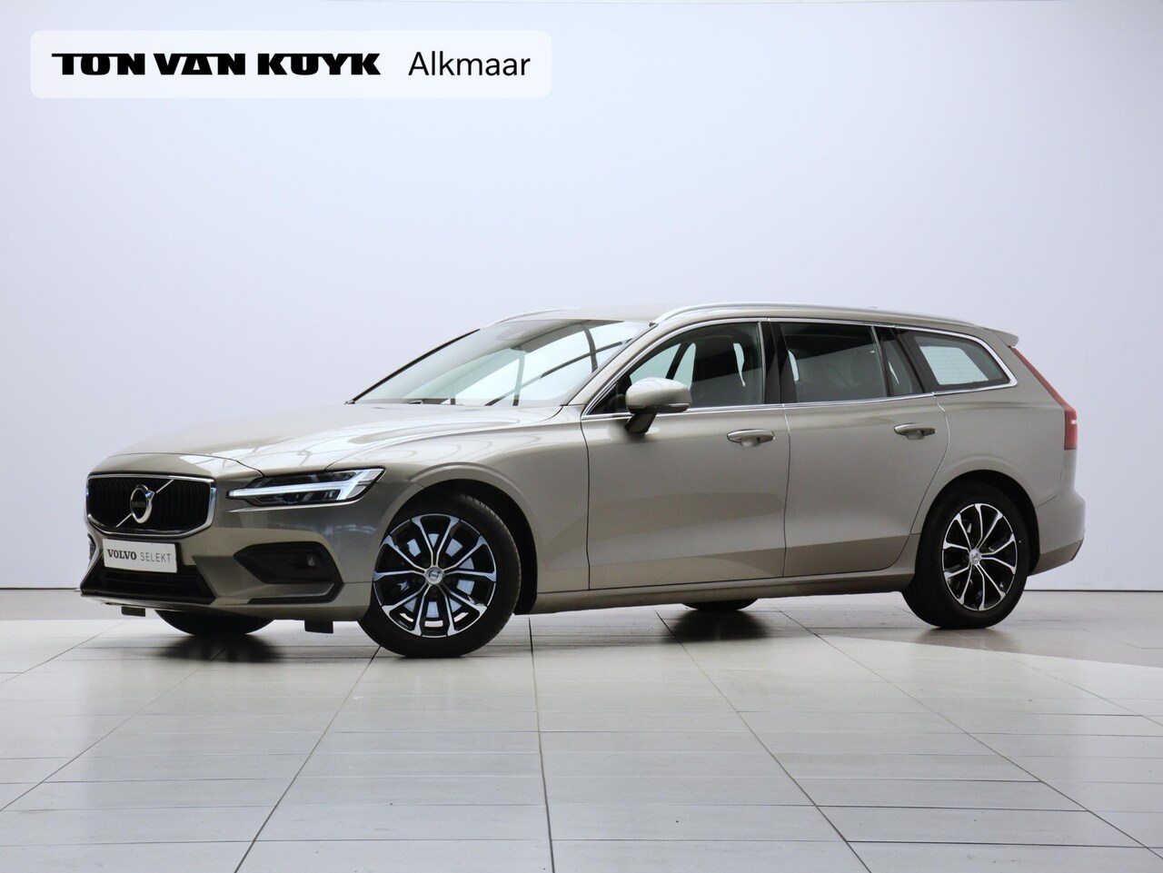 Volvo V60 - B3 Business Pro / Adapt. cruise / Stoel+stuurverwarming / Elektr. bed. best. stoel / Park - AutoWereld.nl