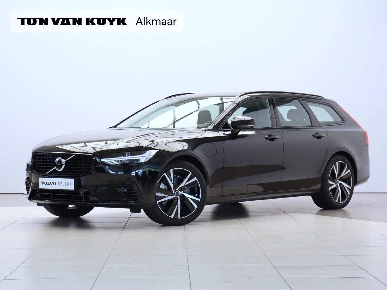 Volvo V90 - T6 Recharge 350PK AWD Plus Dark / 360gr Camera / Elektrisch Verstelbare Stoelen / BLIS / A - AutoWereld.nl