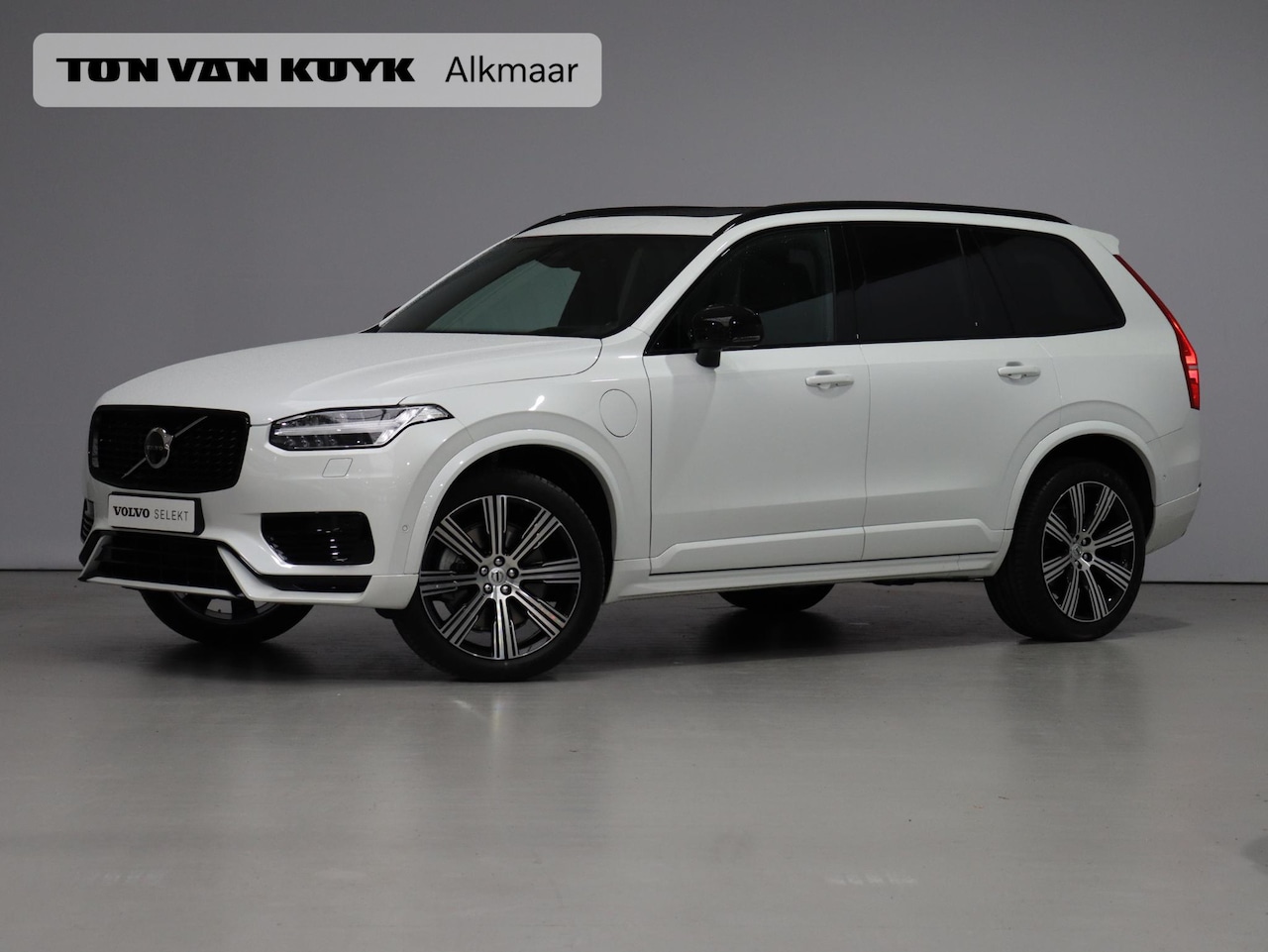 Volvo XC90 - T8 Recharge 455PK AWD Ultimate Dark / Luchtvering / 360gr Camera / Extra getint glas / Sto - AutoWereld.nl