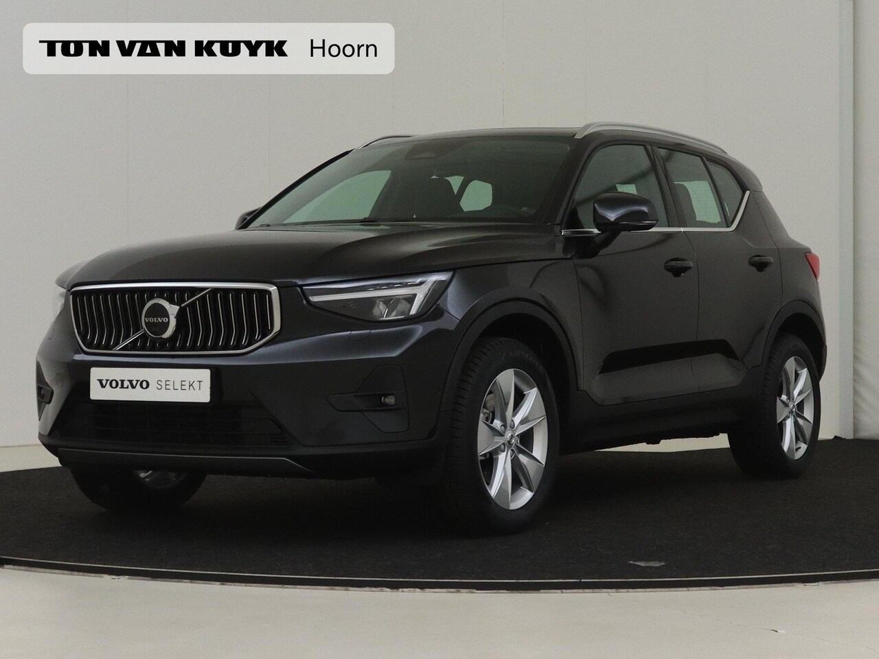 Volvo XC40 - 2.0 B3 Plus Bright standkachel schuifdak 360 camera lighting leder trekhaak - AutoWereld.nl