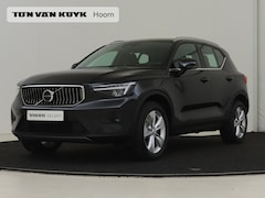 Volvo XC40 - 2.0 B3 Plus Bright standkachel schuifdak 360 camera lighting leder trekhaak