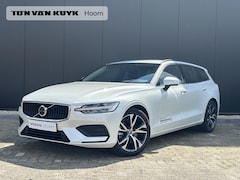 Volvo V60 - 2.0 B4 Core / Automaat / Climate line / Park Assist /