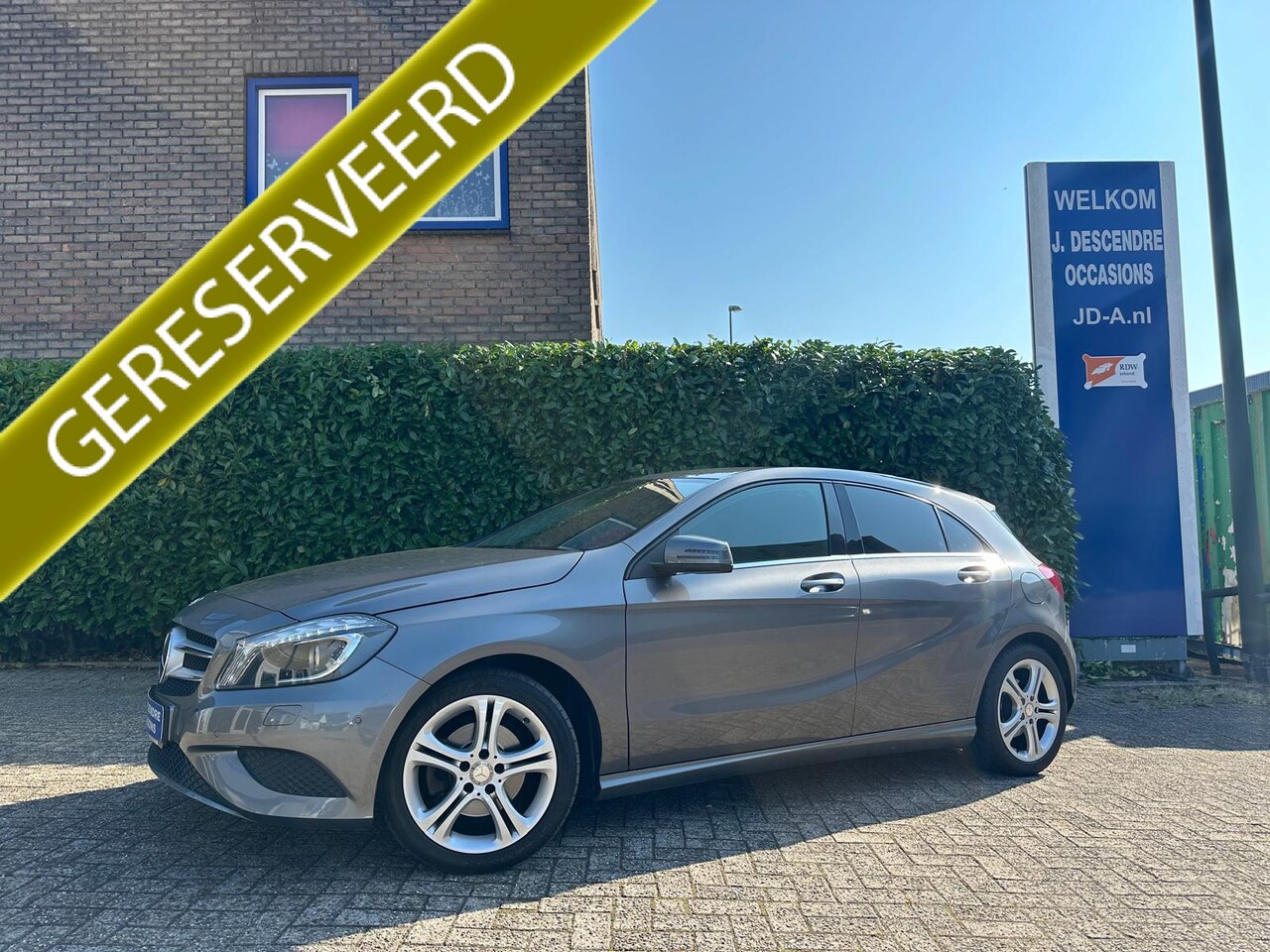 Mercedes-Benz A-klasse - 180 Stoelverw, Navigatie, Pdc, Lmv!!!! - AutoWereld.nl