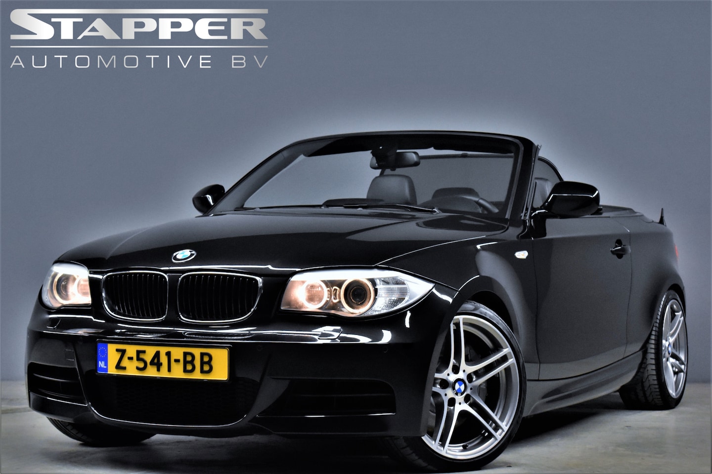 BMW 1-serie Cabrio - M135i 306pk DKG High Executive Harman.K/Keyless/Navi/Xenon/Led/Leer/Pdc/Lmv18" - AutoWereld.nl