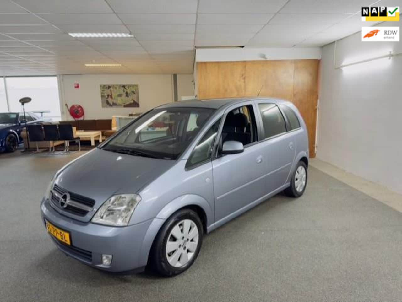 Opel Meriva - 1.6-16V Cosmo Apk Nieuw,Clima,Cruise control,Trekhaak,N.A.P,Lm velgen,Weinig km's,Topstaat - AutoWereld.nl