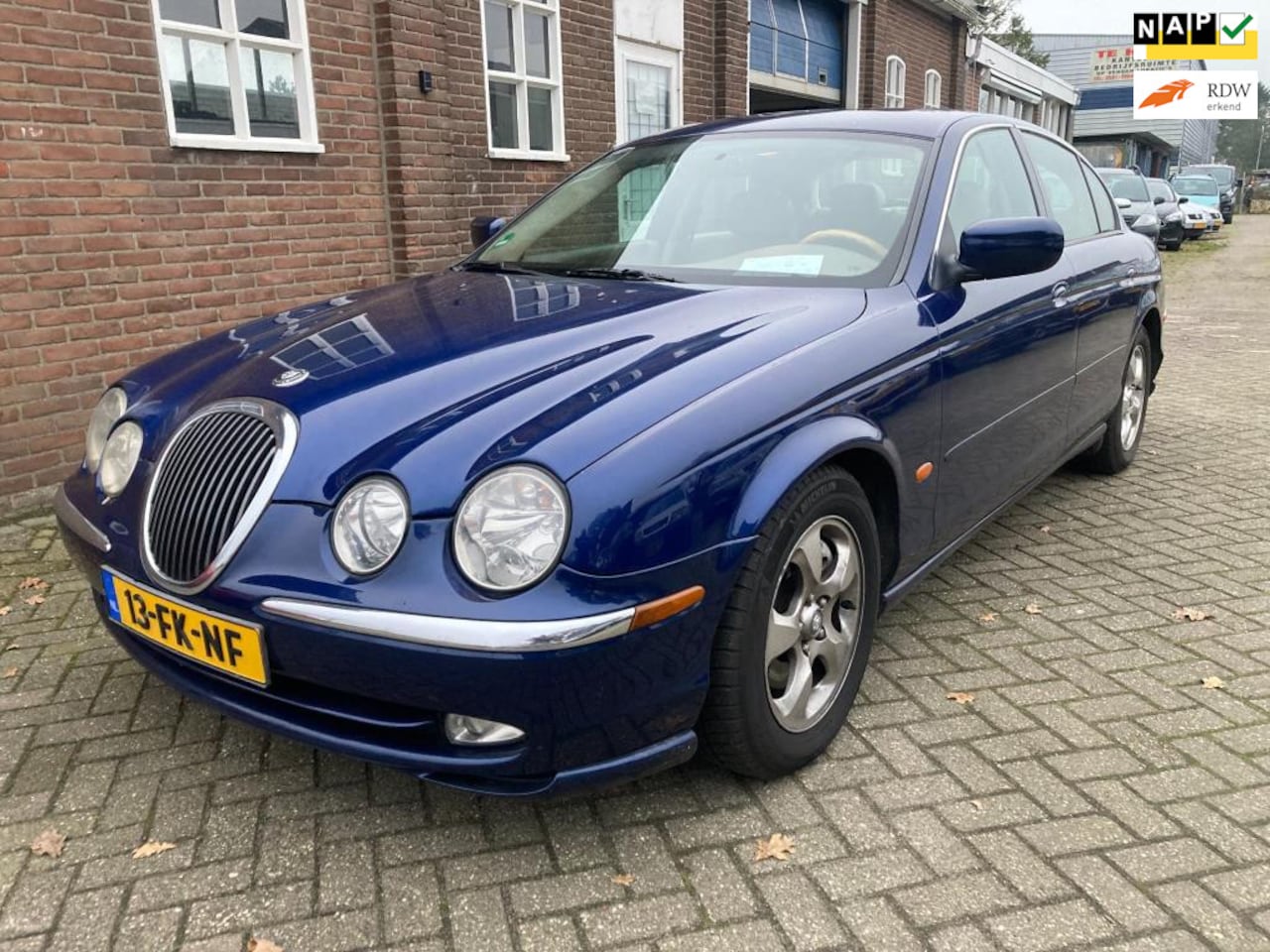 Jaguar S-type - 3.0 V6 Executive Bj 2000 YOUNGTIMER Leer, Clima,Cruise, Inruil is mogelijk - AutoWereld.nl