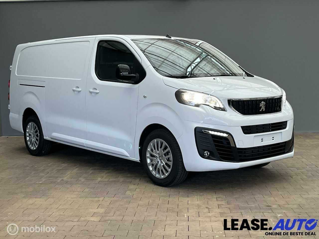 Peugeot Expert - 2.0 BlueHDi 145 S&S 2.0 BlueHDi 145 S&S EAT8 L3 - AutoWereld.nl