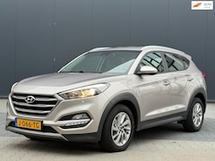 Hyundai Tucson - 1.6 T-GDi Comfort 4WD | Dode hoek detectie | Extra zomerwielen | Stoel- en Stuurwielverwar