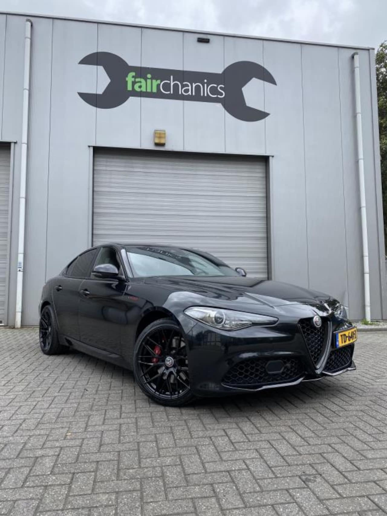 Alfa Romeo Giulia - Q4 AWD Veloce 319PK - AutoWereld.nl