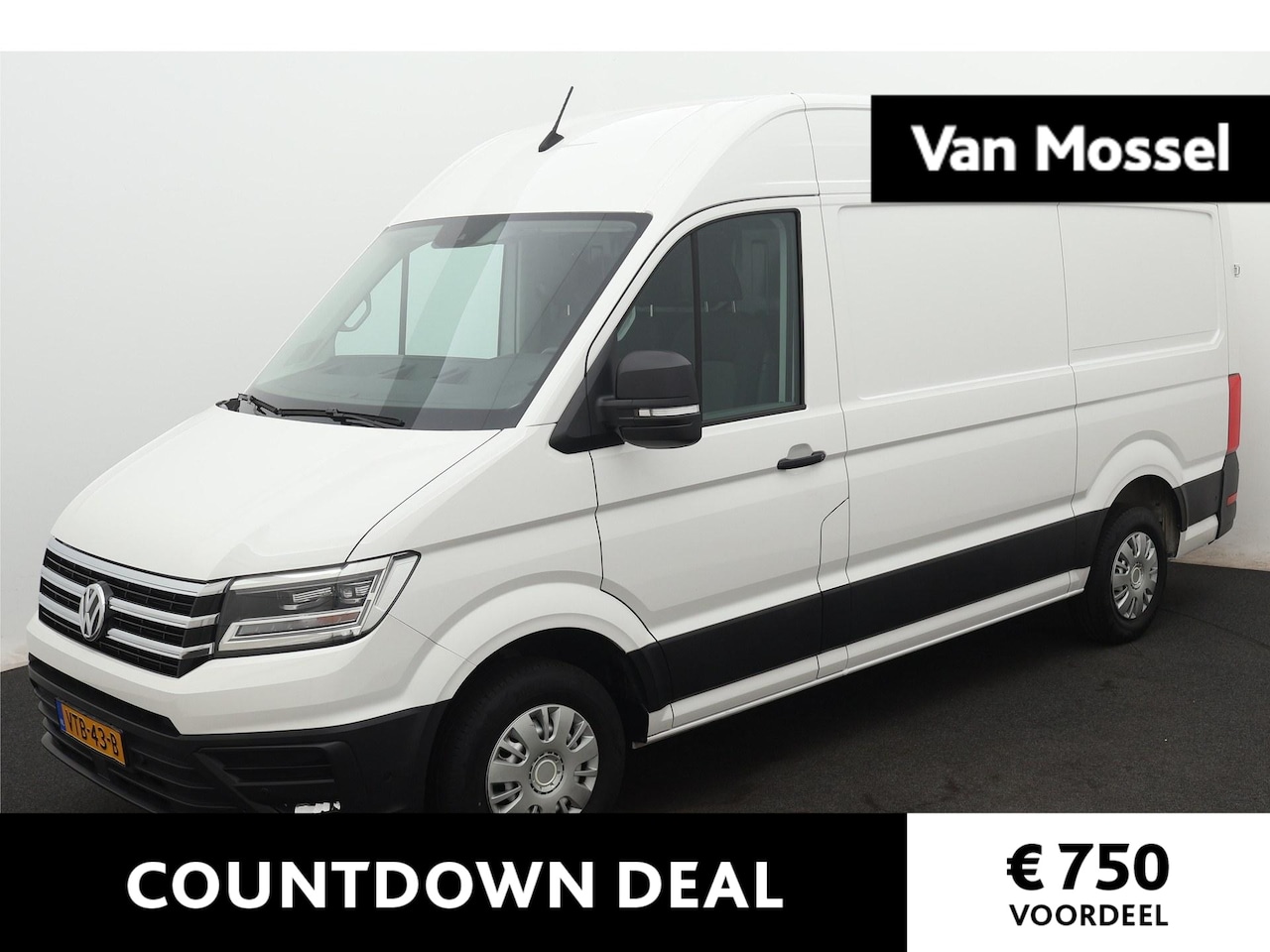 Volkswagen Crafter - 30 2.0 TDI L3H3 Highline | Radio | Navigatie | Parkeerhulp voor + achter | Camera | Trekha - AutoWereld.nl