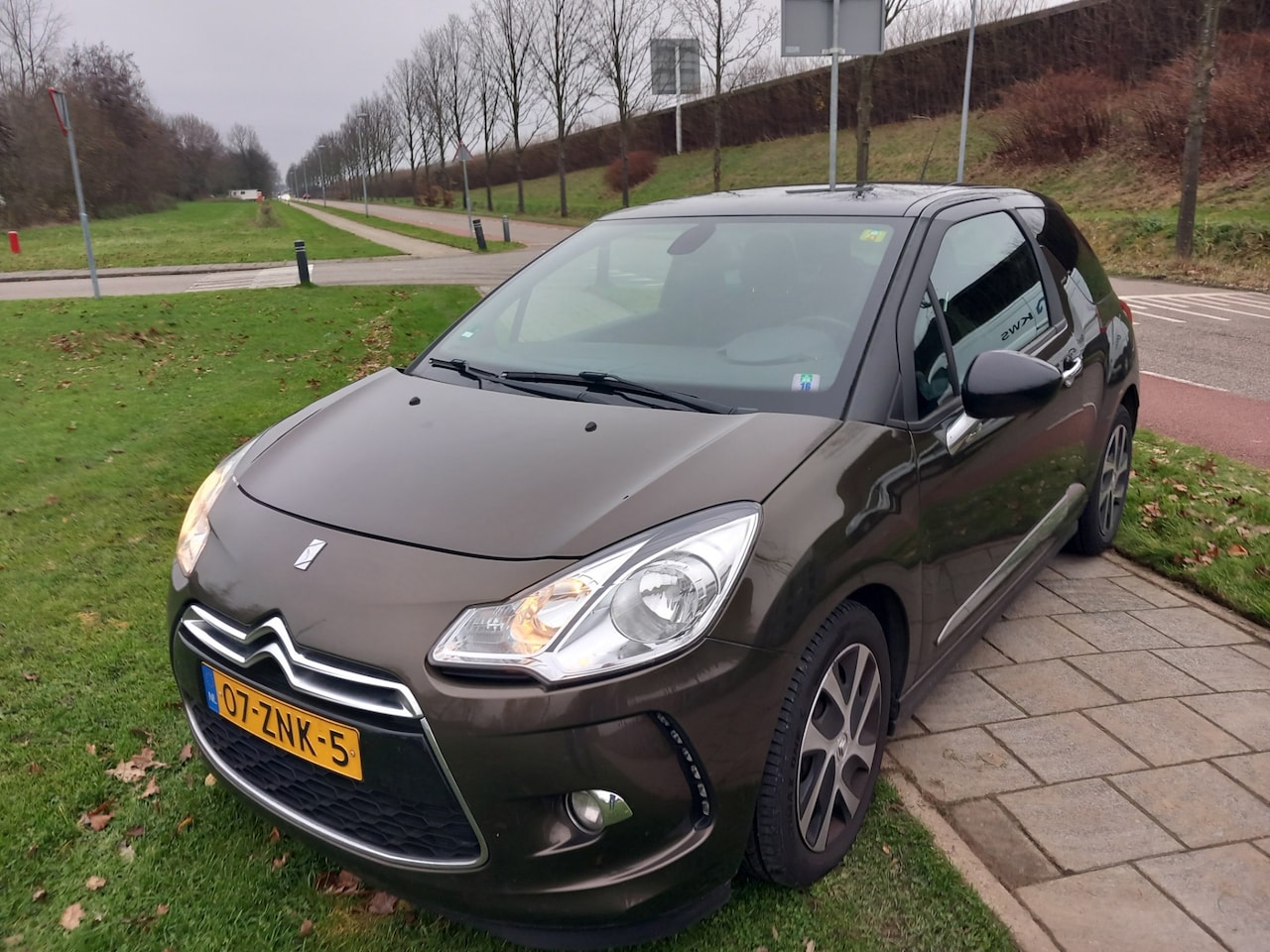 Citroën DS3 - 1.2 VTi Chic 1.2 VTi Chic - AutoWereld.nl