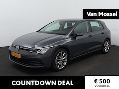 Volkswagen Golf - 1.0 eTSI Life Navigatie | Keyless | Lichtmetalen velgen | Adaptive Cruise Control | Parkee