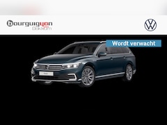 Volkswagen Passat Variant - 1.4 TSI PHEV GTE Business | Pano | Trekhaak |