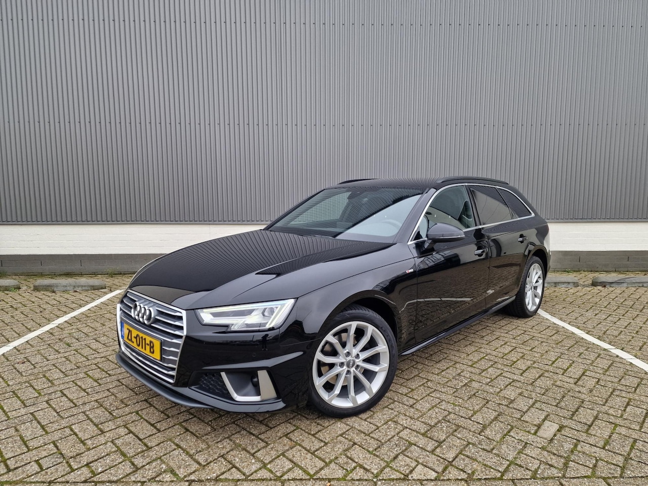 Audi A4 Avant - Ultra 40 g-tron Sport 3X S line edition Navi Leder Xenon - AutoWereld.nl