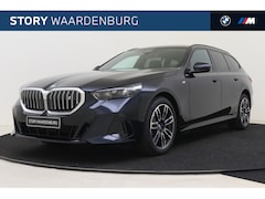 BMW i5 Touring - eDrive40 M Sport / Panoramadak / Trekhaak / Adaptieve LED / Parking Assistant / M Sportond