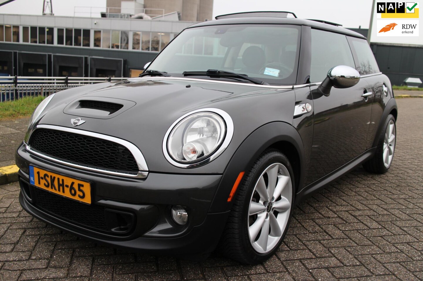 MINI Cooper S - Mini 1.6 Westminster_AUTOMAAT_OPEN_DAK_NETTE AUTO - AutoWereld.nl