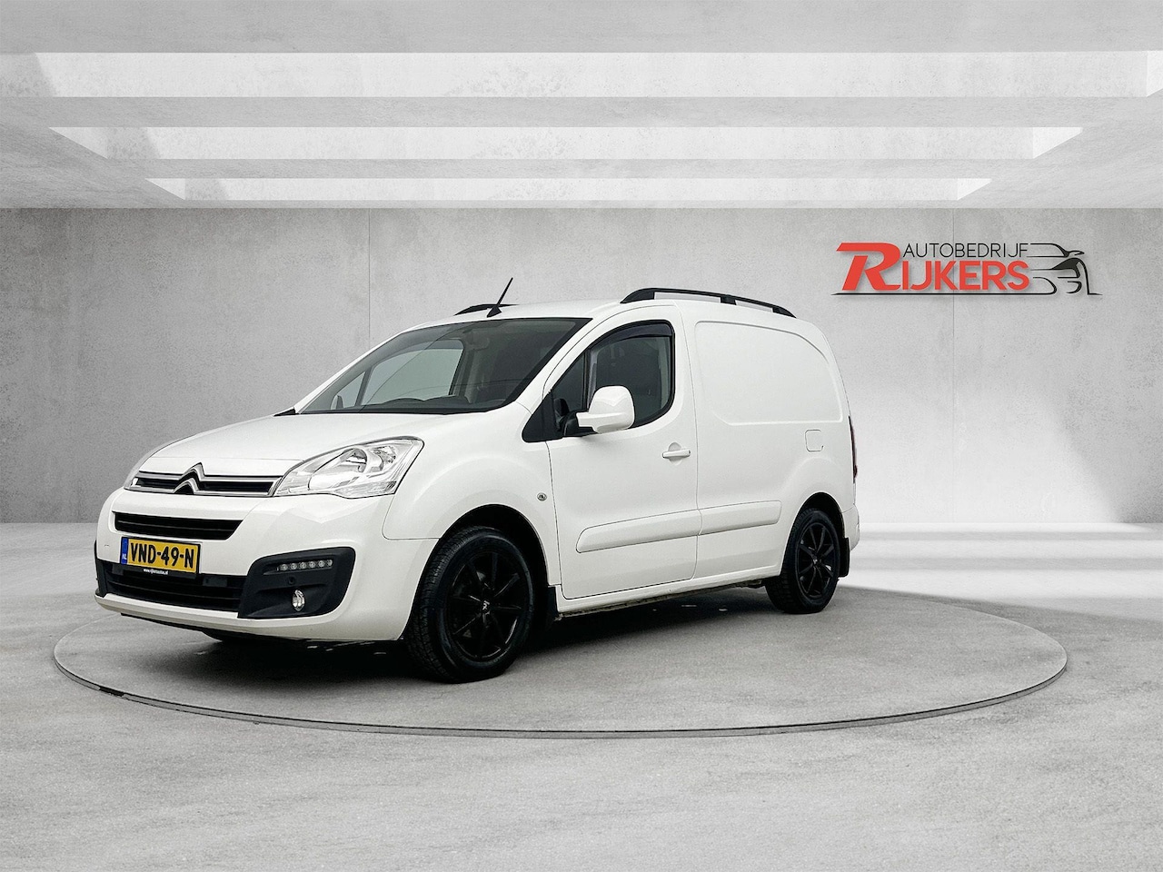 Citroën Berlingo - Camera Achter,Cruise Control,Navigatie,Airco,Bluetooth,Parkeersensoren Achter,Trekhaak,Dak - AutoWereld.nl