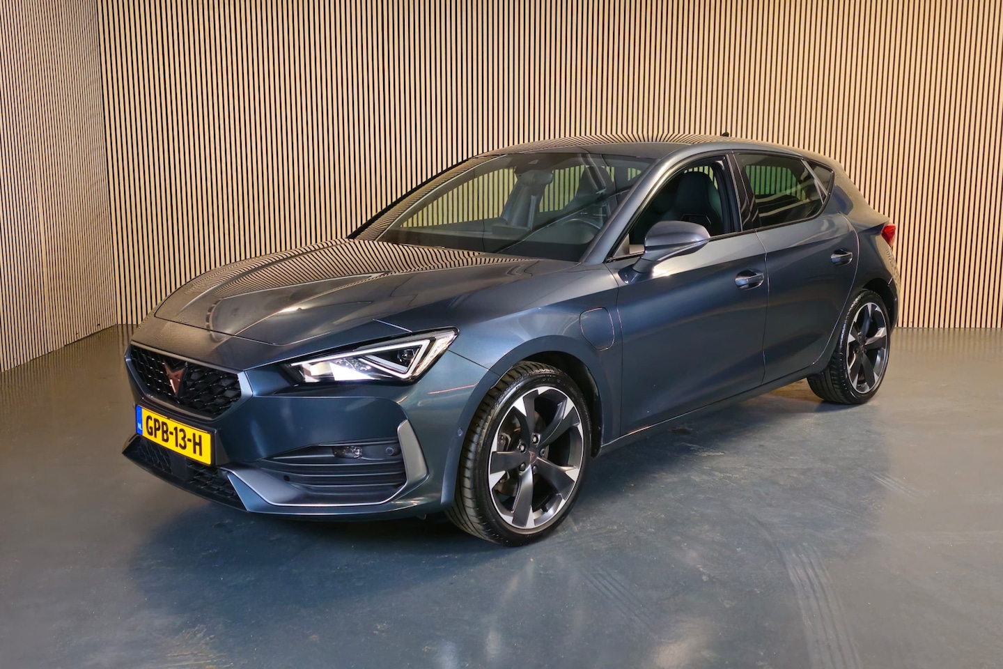 CUPRA Leon - 1.4 e-Hybrid Business - Stoel/Stuurverwarming - Apple Carplay/Android Auto - Adaptive Crui - AutoWereld.nl