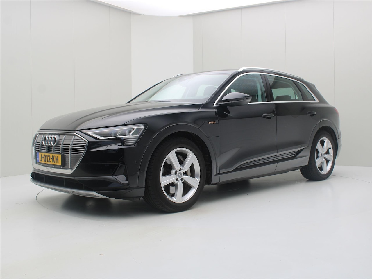 Audi e-tron - 50 quattro 313pk Launch Edition Plus [ PANODAK+LEDER+CLIMAAT+CRUISE+PDC+NAVIGATIE ] - AutoWereld.nl