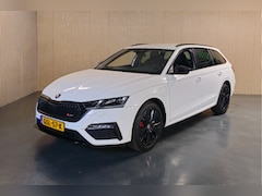 Skoda Octavia Combi - 1.4 TSI iV PHEV Sportline Business Rs Line - Apple Carplay- Android Auto - Stoelverwarming