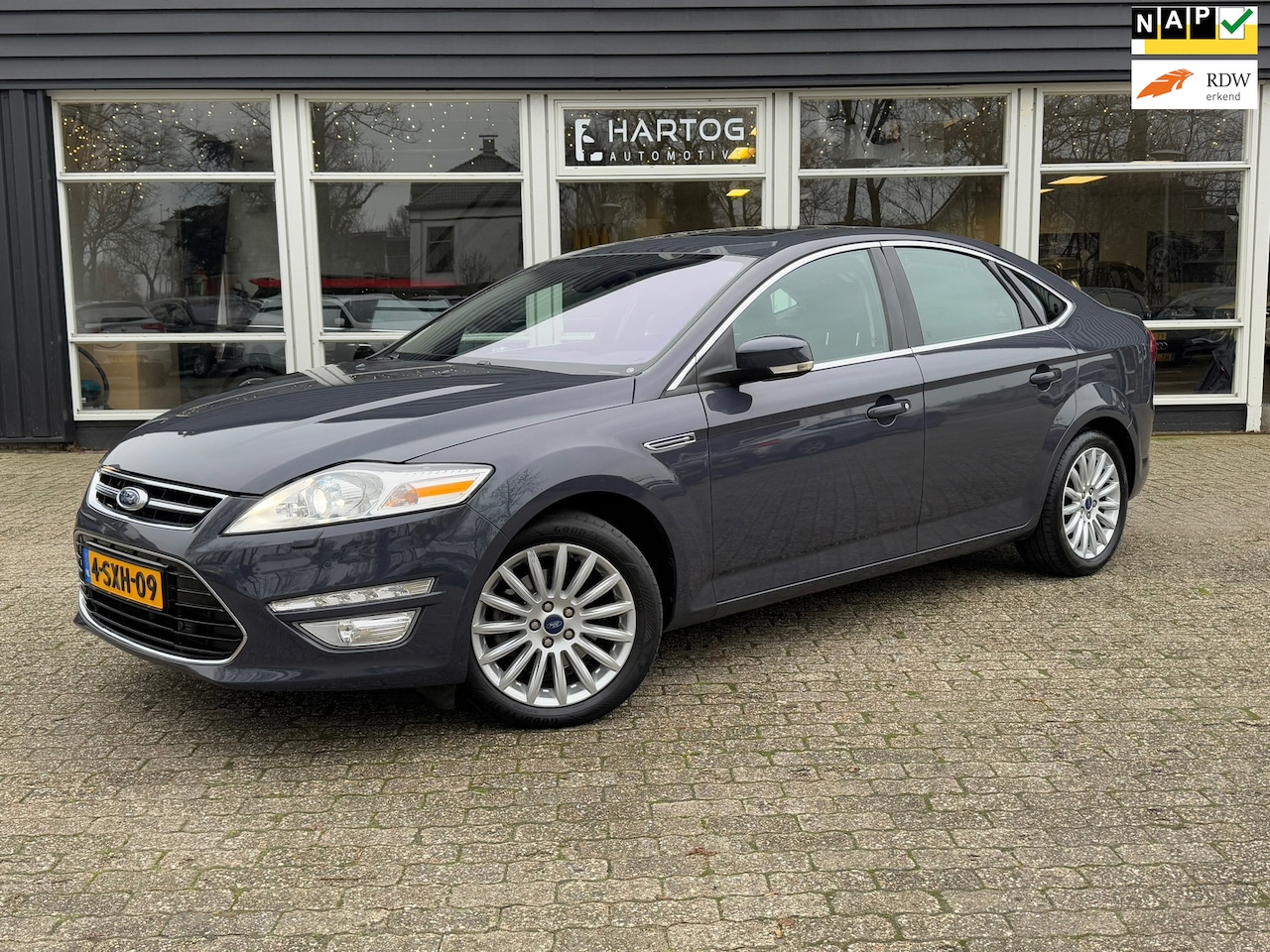 Ford Mondeo - 1.6 EcoBoost Platinum | 1/2 Leer | Schuif/Kantel dak | Navi | - AutoWereld.nl