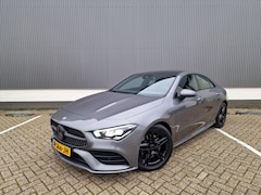 Mercedes-Benz CLA-Klasse - 200 Premium Plus AMG Pakket Sfeerverlichting Widescreen Camera Trekhaak PDC MFS