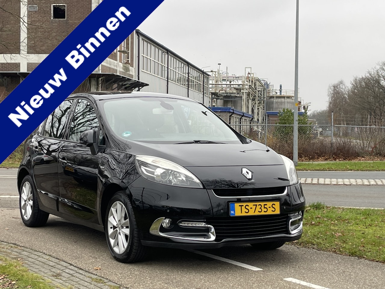 Renault Scénic - 1.2 TCe Bose | Navigatie | Trekhaak | Stoelverwarming | PDC - AutoWereld.nl