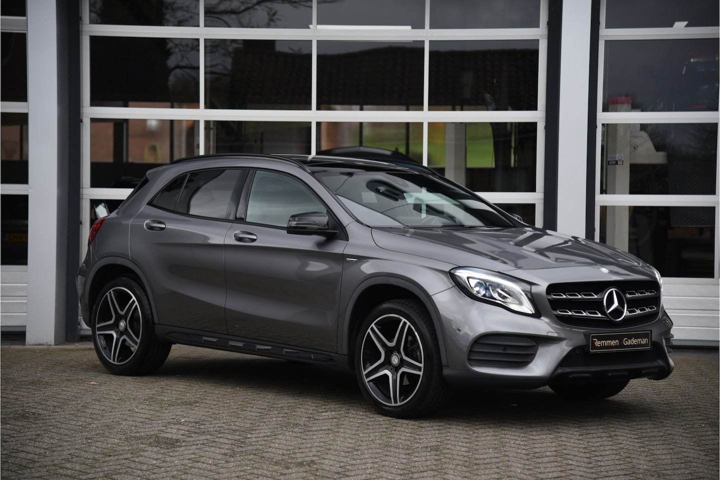 Mercedes-Benz GLA-Klasse - 200 Premium Plus Edition - AutoWereld.nl