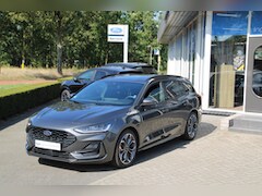 Ford Focus Wagon - 1.0 EcoBoost 155pk Hybrid ST Line X Automaat TREKHAAK WINTERPACK NAVI SYNC 4