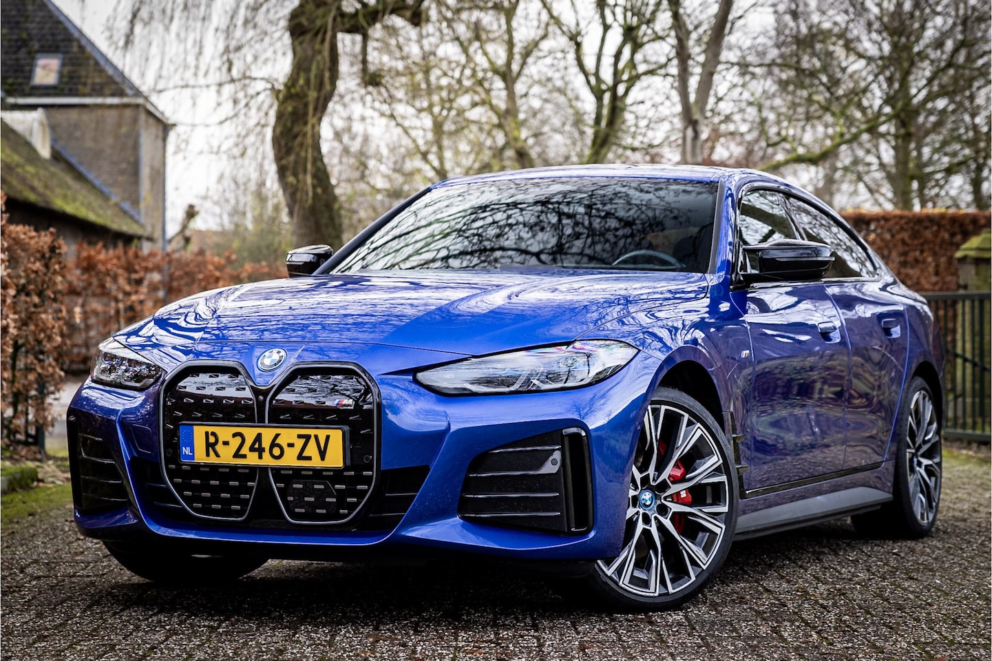 BMW i4 - M50 M Sport Pro Schuifdak Laser 20" Harman Kardon - AutoWereld.nl