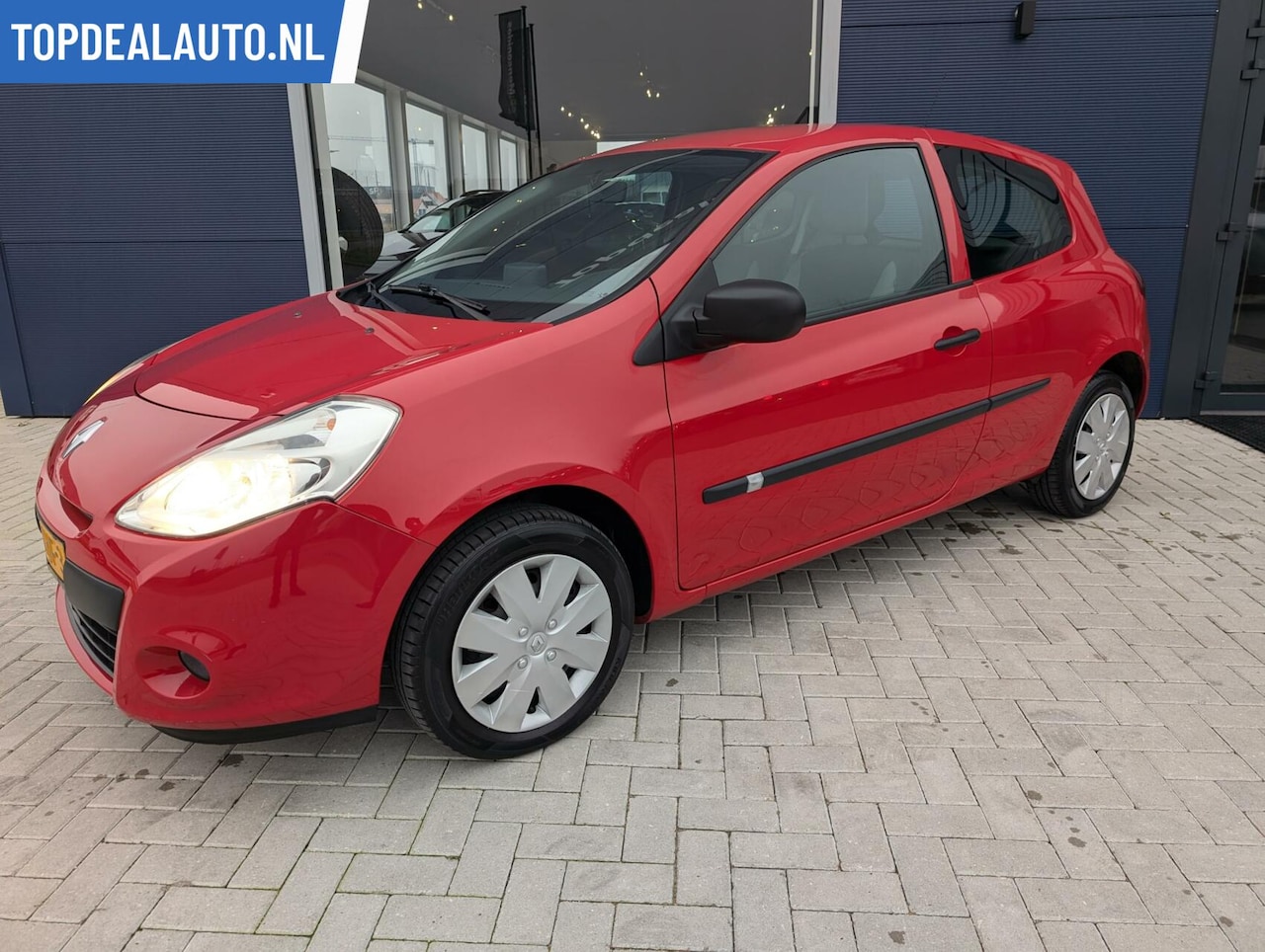 Renault Clio - 1.2 Expression 1e Eigenaar! - AutoWereld.nl