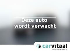 Volkswagen Golf - 1.0 TSI Life | 110 PK | Panoramadak | Parkeersensoren voor en achter | Regensensor |