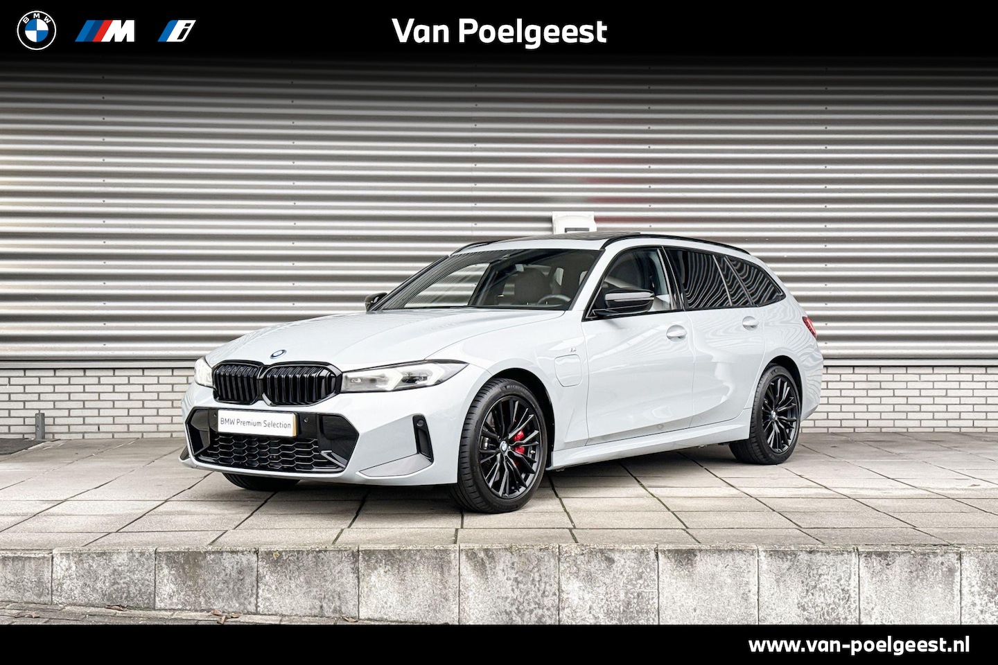 BMW 3-serie Touring - 320e xDrive M Sportpakket Pro / Travel Pack / Comfort Pack - AutoWereld.nl