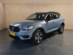 Volvo XC40 - 1.5 T3 R-Design - Stoelverwarming voor en achter - Stuurverwarming - Apple Carplay/ Androi