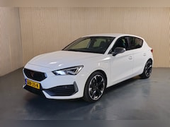 CUPRA Leon - 1.4 e-Hybrid Essential - Apple carplay/Android Auto - Stuurverwarming