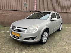 Opel Astra - 1.6 Temptation 5drs. Automaat Airco