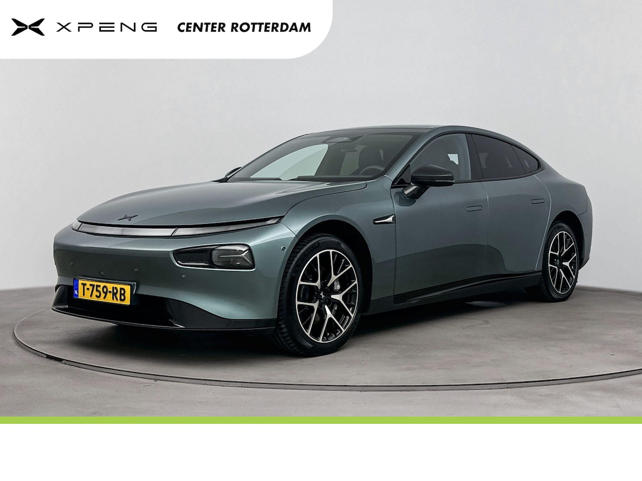 Xpeng P7 - AWD Performance 86 kWh Premium Pack | WLTP 505 KM | DC laden 175 kW - AutoWereld.nl