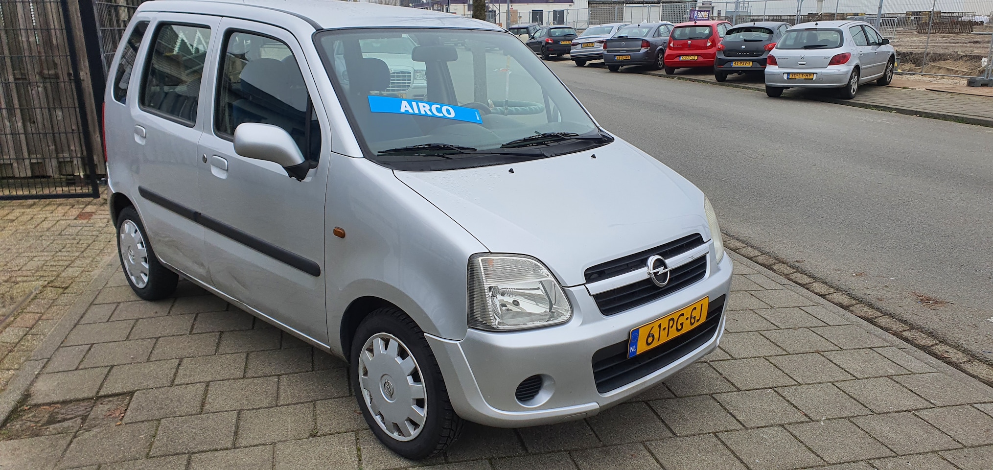 Opel Agila - 1.2-16V Enjoy - AutoWereld.nl