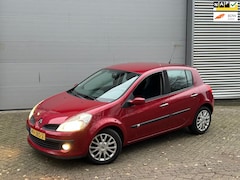 Renault Clio - 1.2 TCE Collection / AIRCO / NETTE AUTO / RIJDT SCHAKELT GOED