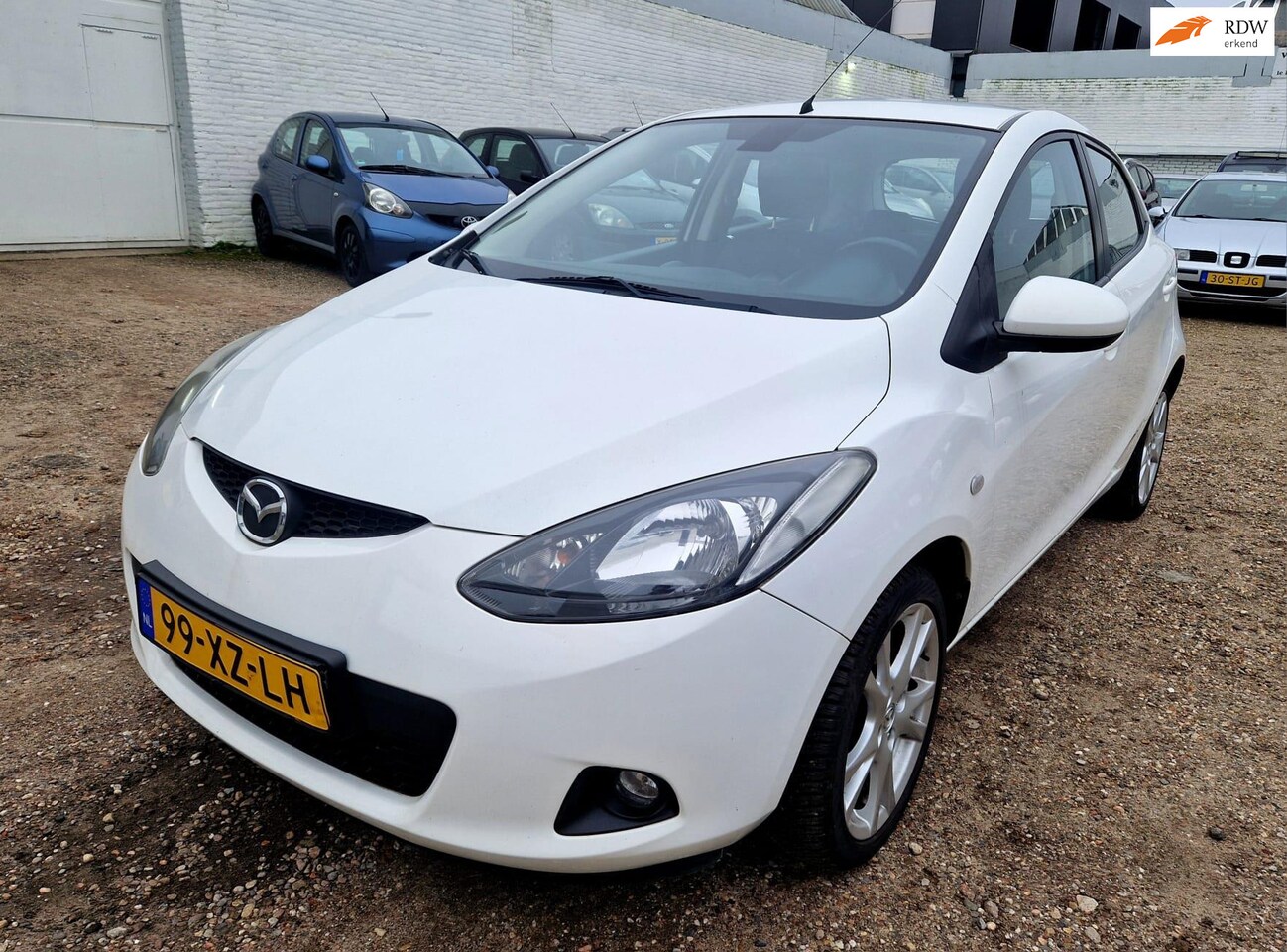 Mazda 2 - 1.3hp S-VT Executive 5 drs airco - AutoWereld.nl