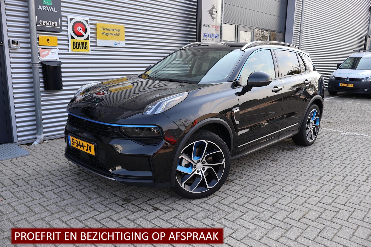 Lynk & Co 01 - 1.5 Nap| 1800 Kilo Trekgewicht  | Panno | 360gr. Camera | BTW-auto | volledige historie/ F - AutoWereld.nl