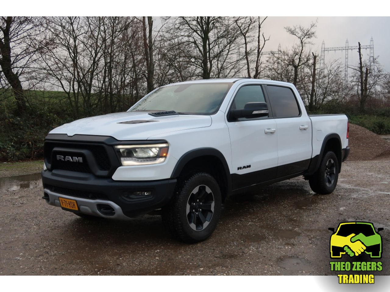 Dodge Ram 1500 - 5.7 V8 Hemi 402 pk 4x4 CC Rebel - AutoWereld.nl