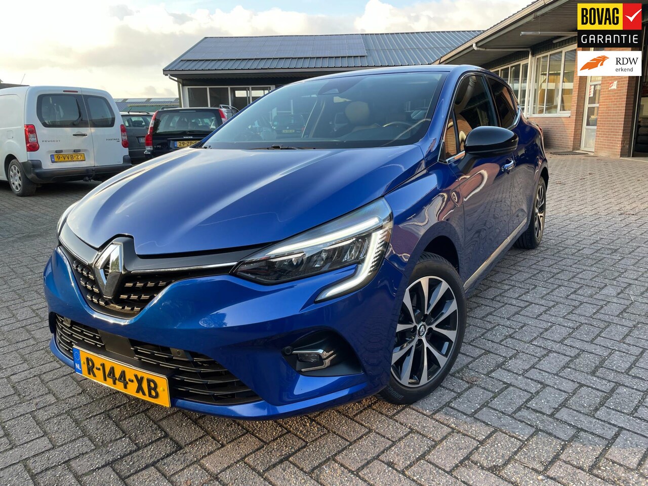 Renault Clio - 1.3 TCe 130pk Intens Automaat, Clima, Navi, Pdc, Camera - AutoWereld.nl