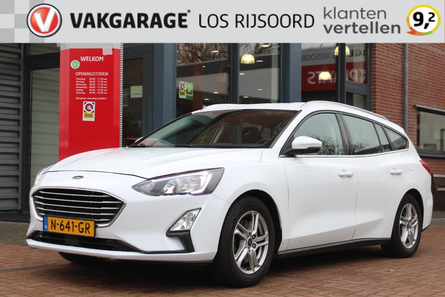 Ford Focus Wagon - 1.0 EcoBoost *Business* | Trekhaak | Carplay | Navigatie | A/C | Cruise Control | Orig. NL - AutoWereld.nl