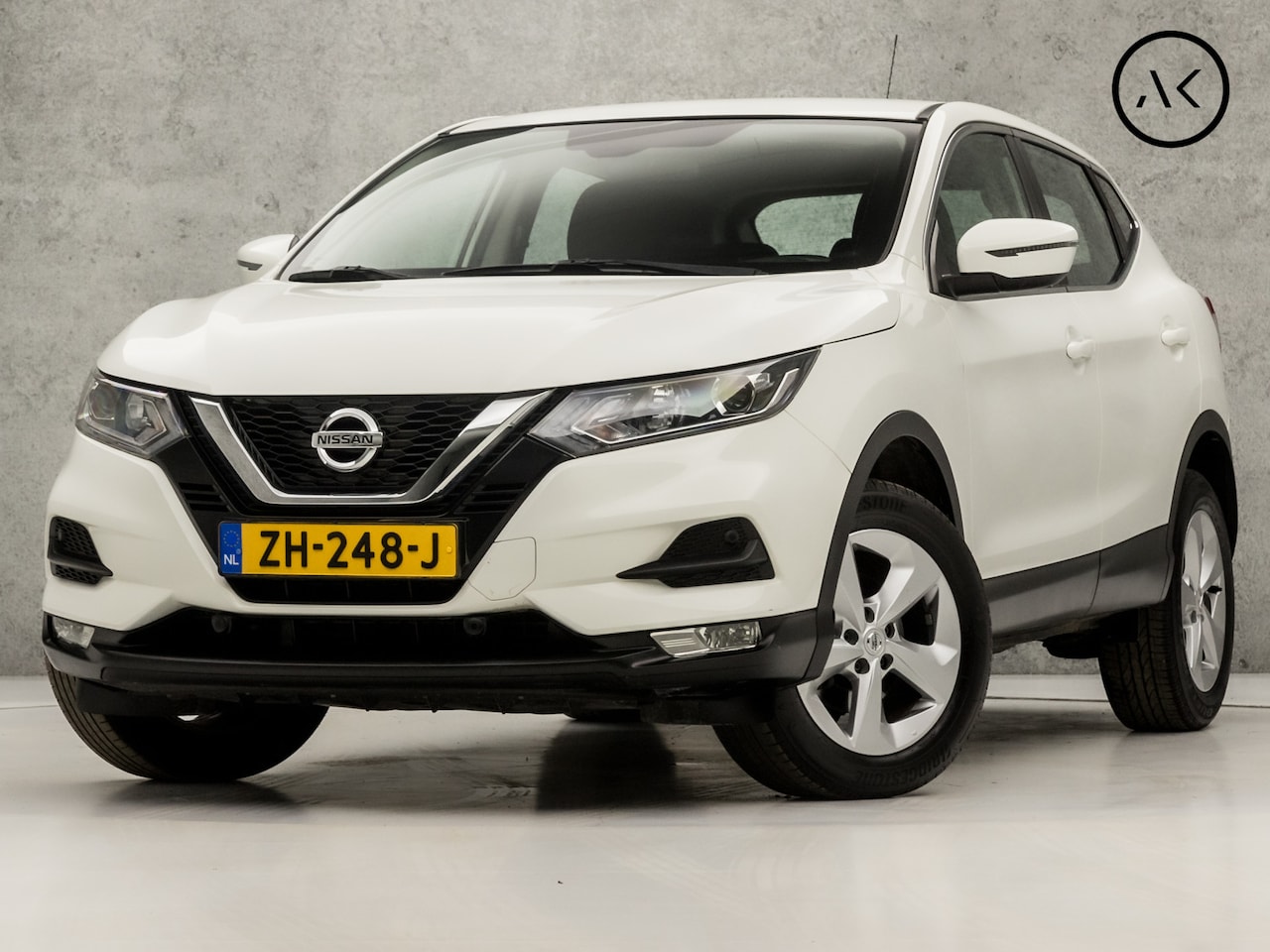 Nissan Qashqai - 1.3 DIG-T Acenta (APPLE CARPLAY, CLIMATE, CAMERA, TREKHAAK, SPORTSTOELEN, NIEUWE APK, PARK - AutoWereld.nl