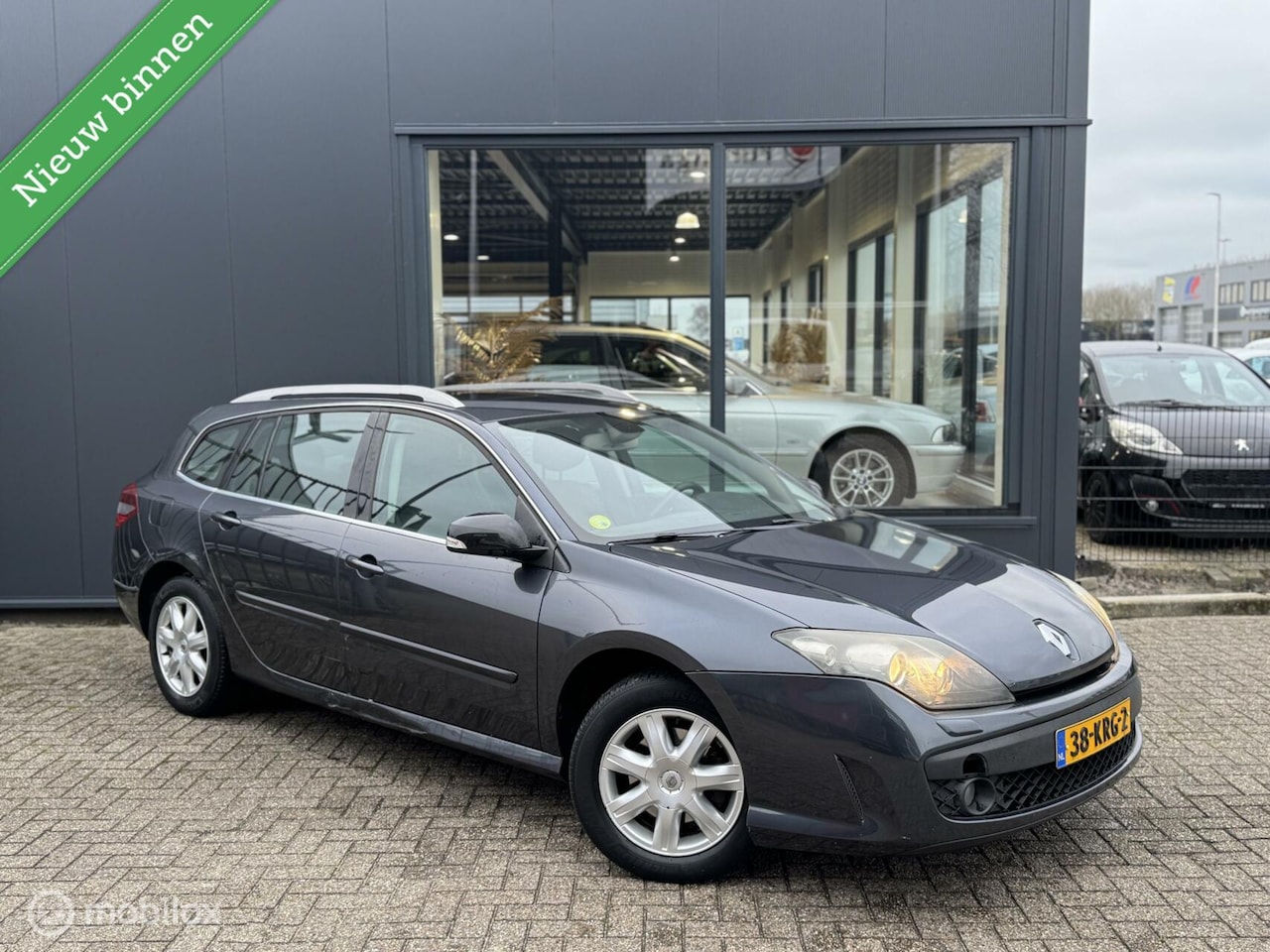 Renault Laguna Estate - 2.0 16V Dynamique / Airco / - AutoWereld.nl