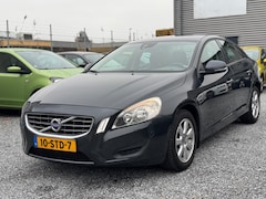 Volvo S60 - 1.6 T4F Kinetic Automaat Navi Leer Clima